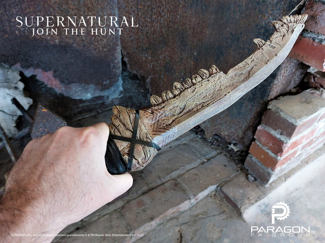 Supernatural TV Series prop replicas by Paragon FX Group. Paragon has recreated The First Blade from Supernatural using never-before-seen prop reference provided by Warner Bros. As seen displayed in Magnus’ home in season 9, this limited edition polyresin prop replica includes the pictured stand to complete its museum-quality look.